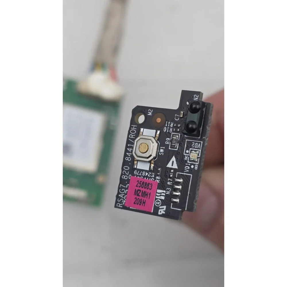 Hisense 256863 Key Controller IR Sensor Board 1196330 Wi-Fi Module